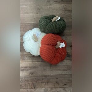 Hand knitted pumpkin - multiple in stock